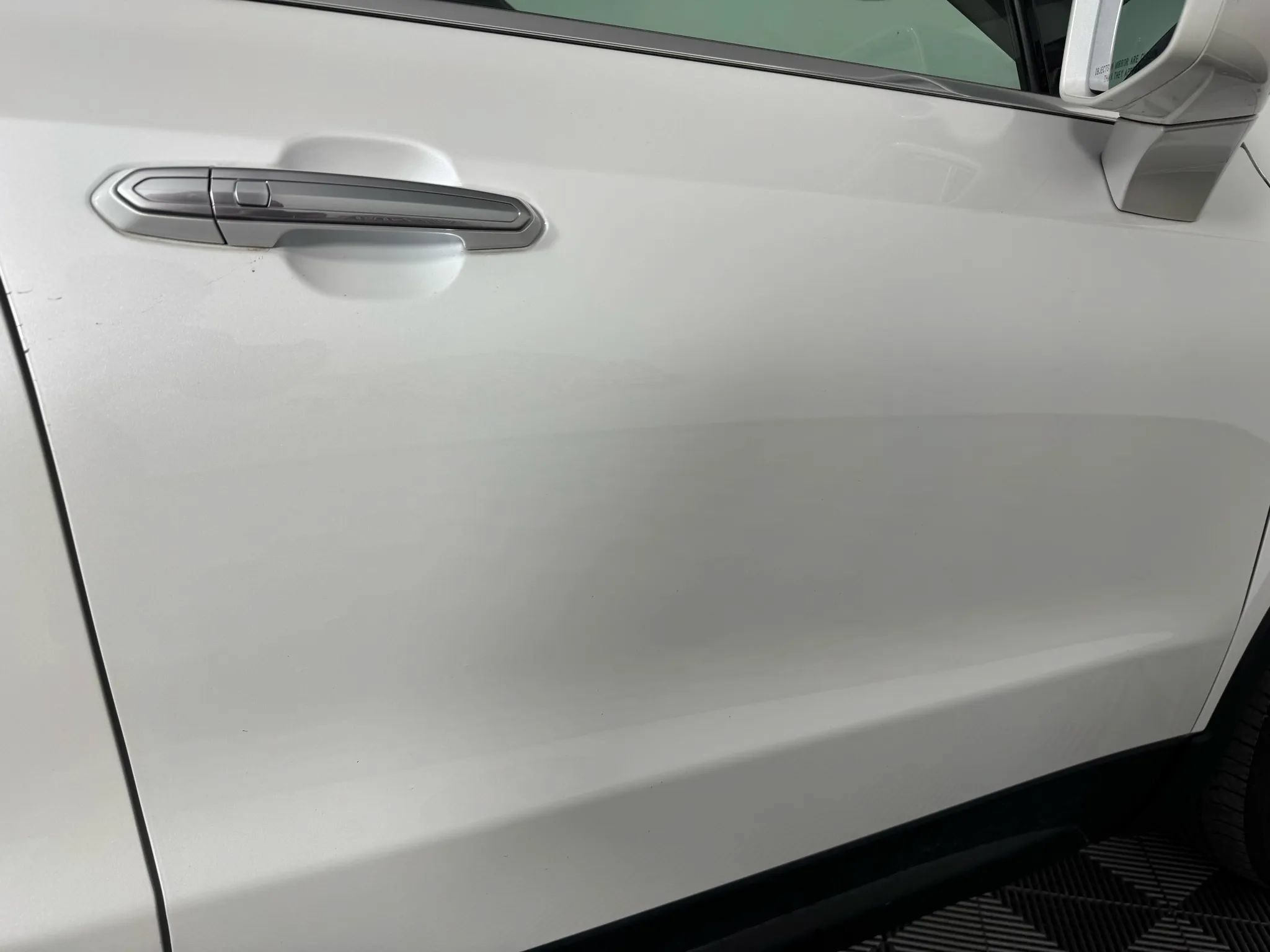 Used 2019 Cadillac XT4 Luxury w/ Cold Weather Package AWD/4WD image 32