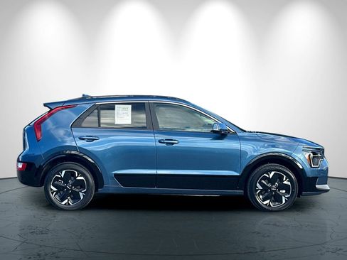 Certified 2024 Kia Niro Wind image 3