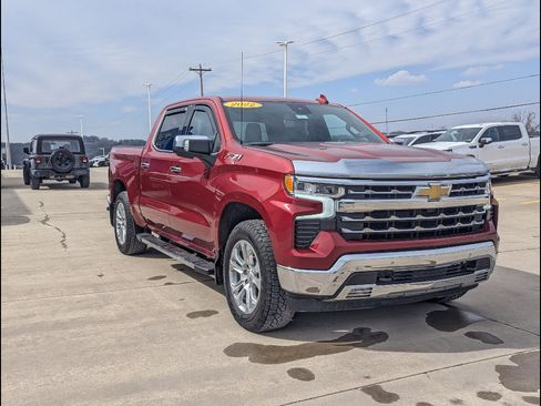 Used 2022 Chevrolet Silverado 1500 LTZ w/ LTZ Premium Package AWD/4WD image 5