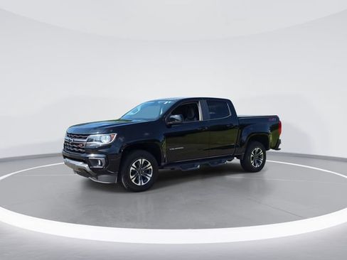 Used 2022 Chevrolet Colorado Z71 AWD/4WD image 4