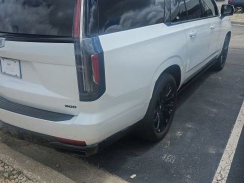 Certified 2024 Cadillac Escalade ESV Sport Platinum w/ LPO, ONYX Package AWD/4WD image 4