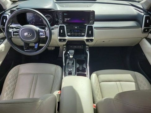 Used 2021 Kia Sorento SX image 2