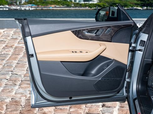 Used 2023 Audi Q8 Premium Plus w/ Premium Plus Package image 9