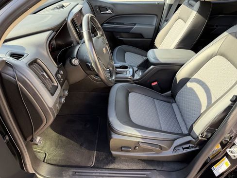 Used 2022 Chevrolet Colorado Z71 image 10