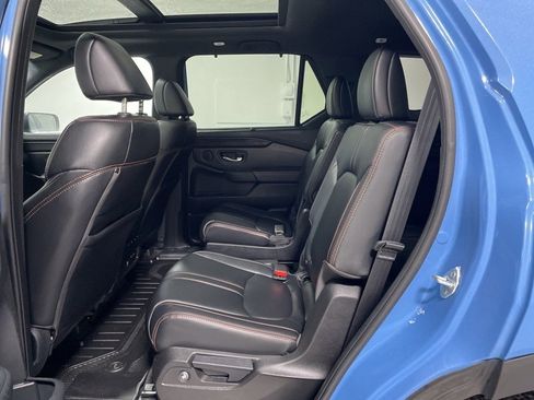 Used 2023 Honda Pilot TrailSport image 17