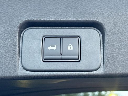 New 2026 Nissan Rogue SV w/ Cold Weather Package FWD image 19