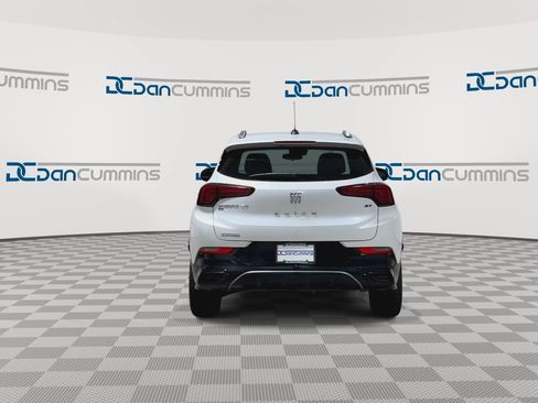 Used 2024 Buick Encore GX Sport Touring AWD/4WD image 7