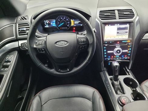 Used 2018 Ford Explorer Sport w/ Equipment Group 401A AWD/4WD image 22