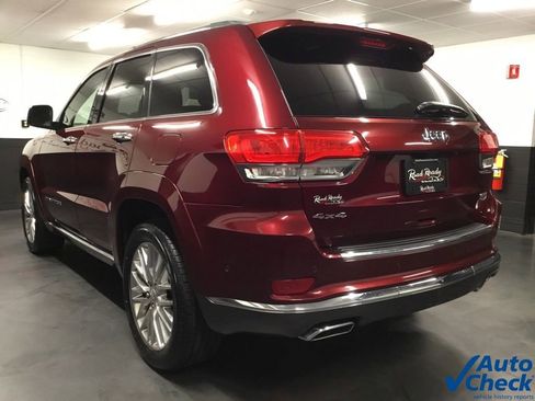Used 2018 Jeep Grand Cherokee Summit image 8