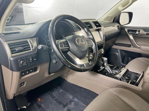 Used 2020 Lexus GX 460 Premium image 9