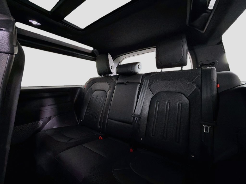 Used 2022 Land Rover Defender 90 X-Dynamic S AWD/4WD image 26