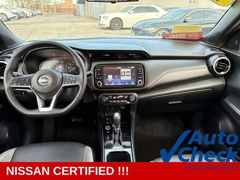 Used 2024 Nissan Kicks SR w/ SR Premium Package FWD image 17