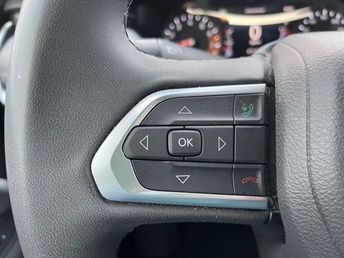 Used 2024 Jeep Compass Latitude image 25