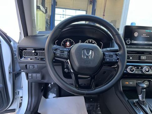 Used 2023 Honda Civic EX image 13