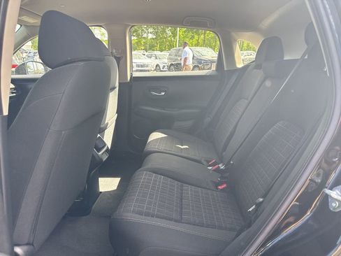 Used 2023 Honda HR-V LX image 10