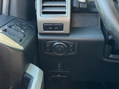 Certified 2017 Ford F250 Lariat w/ Chrome Package AWD/4WD image 36