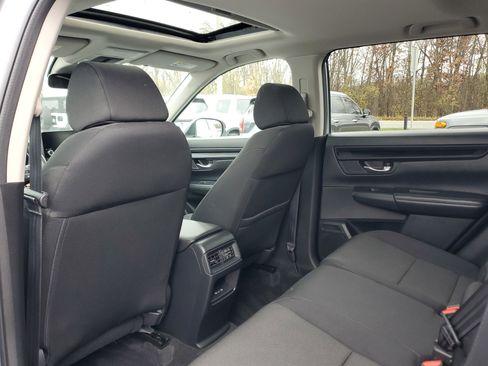 Used 2024 Honda CR-V EX image 12