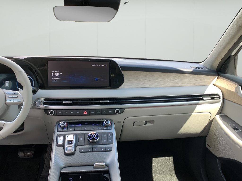Used 2024 Hyundai Palisade Limited AWD/4WD image 19