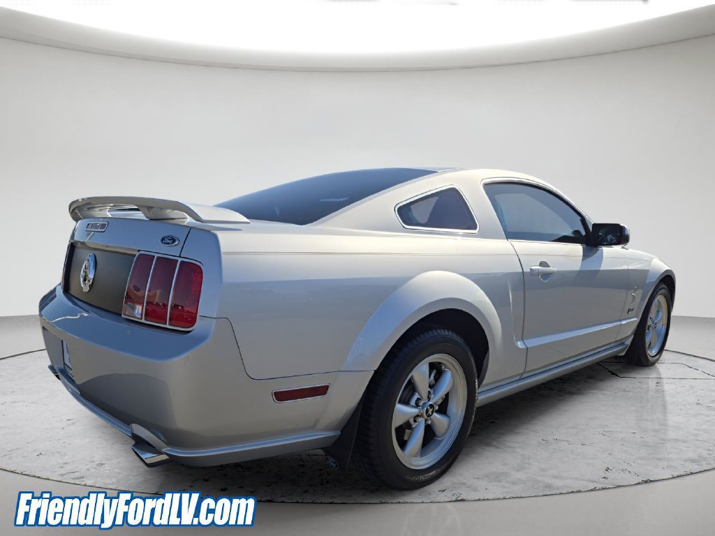 Used 2008 Ford Mustang GT RWD image 6