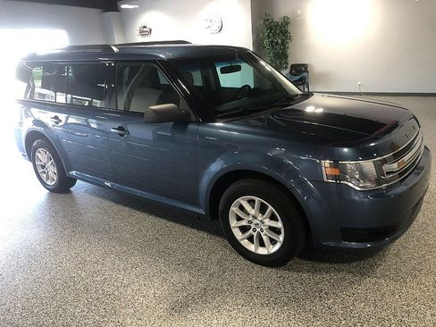 Used 2018 Ford Flex SE FWD image 7