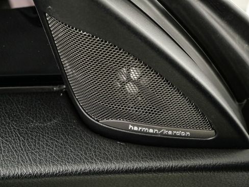 Used 2017 BMW M2 image 7