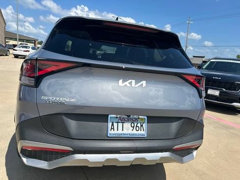 Used 2023 Kia Sportage EX FWD image 7