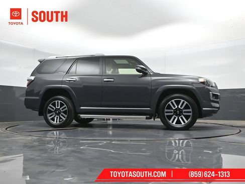 Used 2024 Toyota 4Runner Limited AWD/4WD image 40