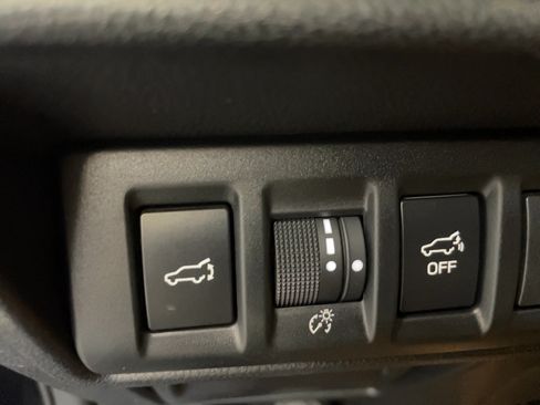 Used 2024 Subaru Outback Limited AWD/4WD image 11