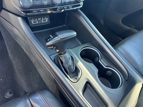 Used 2023 Dodge Durango GT image 35