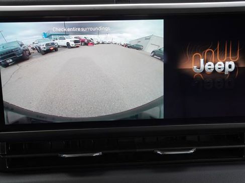 Certified 2025 Jeep Wrangler Unlimited Sahara w/ Safety Group image 35