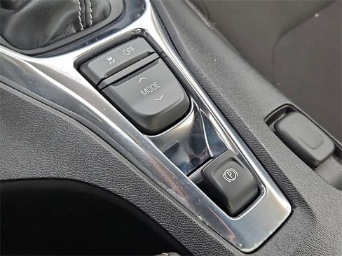 Used 2017 Chevrolet Camaro LT image 24