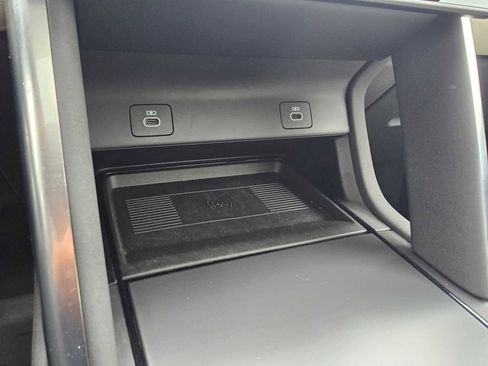 Used 2025 Land Rover Discovery Sport S image 31