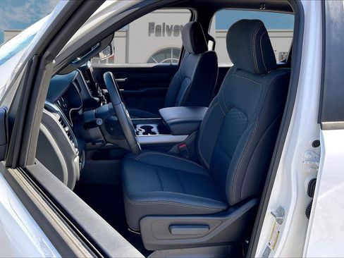 New 2026 RAM 1500 Express image 9