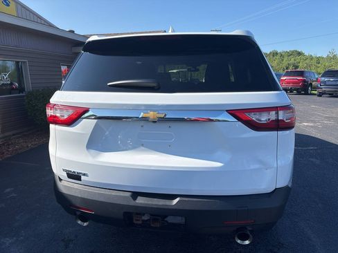 Used 2018 Chevrolet Traverse LS FWD image 5