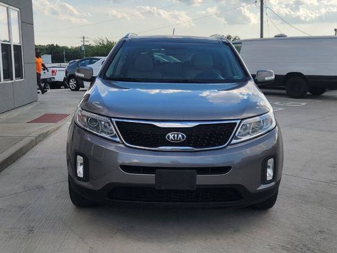 Used 2014 Kia Sorento EX w/ EX V6 Touring Package AWD/4WD image 9