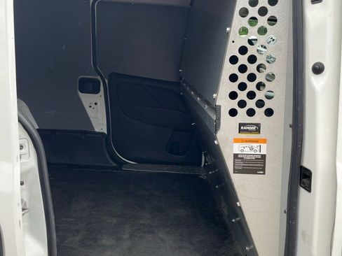 Used 2021 RAM ProMaster City Tradesman image 22