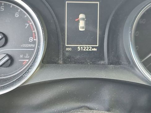 Used 2018 Toyota Camry SE w/ Moonroof Package image 5