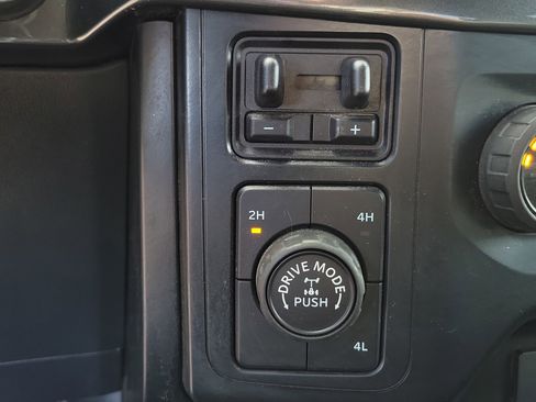 Used 2022 Ford F150 XL w/ STX Appearance Package image 12