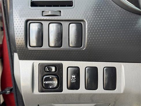 Used 2014 Toyota Tacoma PreRunner image 22