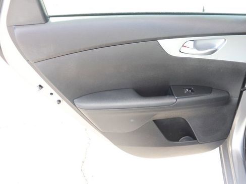 Used 2023 Kia Forte LXS image 11