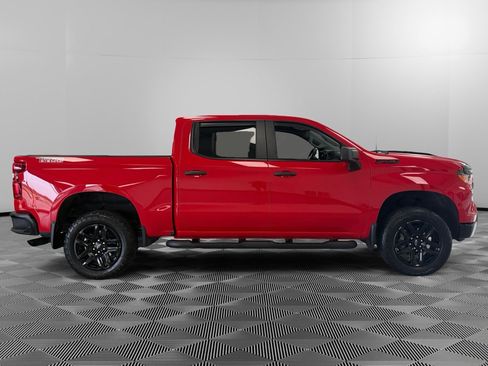 Used 2025 Chevrolet Silverado 1500 Custom Trail Boss w/ Turbomax Blackout Package AWD/4WD image 9