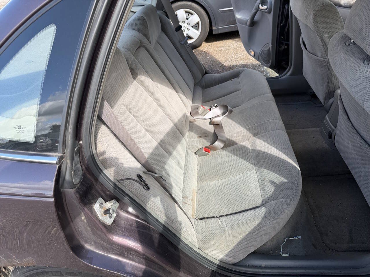Used 2000 Saturn L-Series LS2 FWD image 25