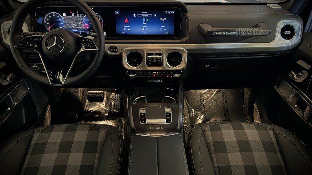 Used 2025 Mercedes-Benz G 550 image 7