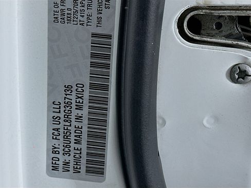 Used 2024 RAM 2500 Laramie image 12