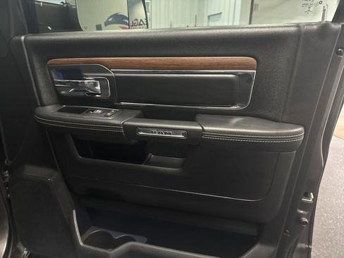 Used 2016 RAM 3500 Laramie image 40