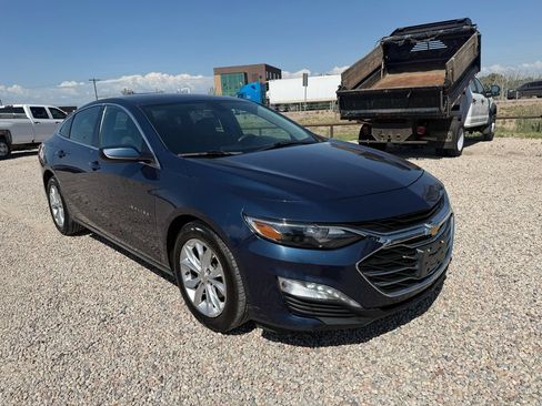 Used 2020 Chevrolet Malibu LT FWD image 2