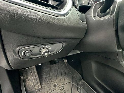 Certified 2023 Chevrolet Equinox LS image 22