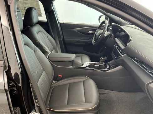 New 2026 Buick Envista Avenir FWD image 32
