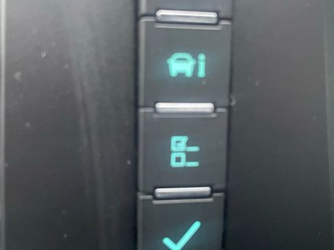 Used 2013 GMC Sierra 2500 SLE w/ SLE Preferred Package image 8