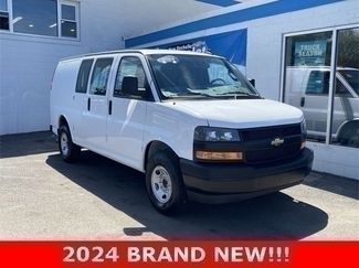 Used 2024 Chevrolet Express 2500 w/ Driver Convenience Package video 1